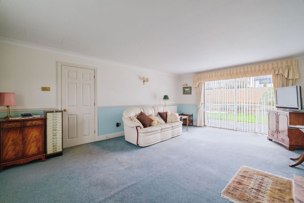 Property photo 3 of 19