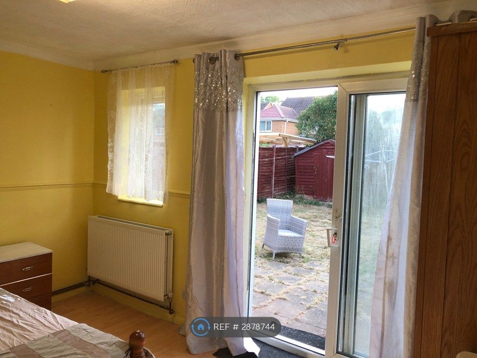 Property photo 3 of 5