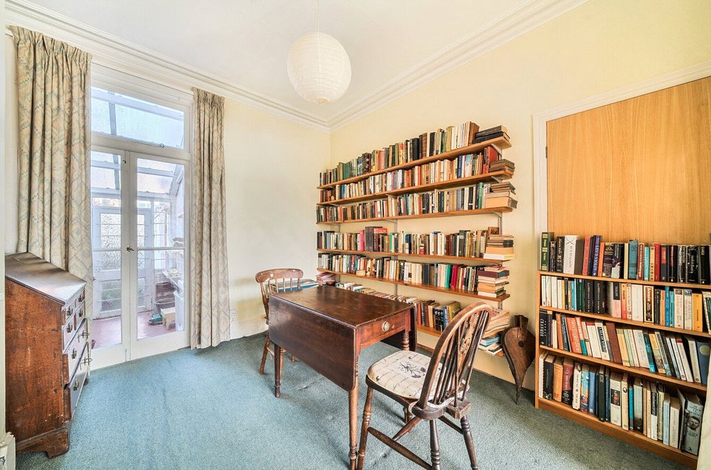 Property photo 3 of 11 Dining Room
