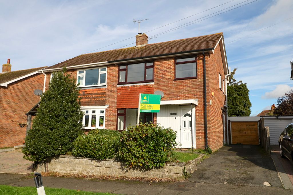 Property photo 1 of 14 Front