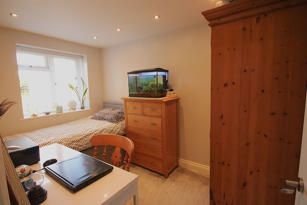 Additional image 11 of 3 bed flat for saleLes Quennevais Park Flats, St Brelade JE3