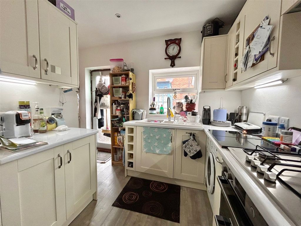 Property photo 2 of 11 Picture No. 23