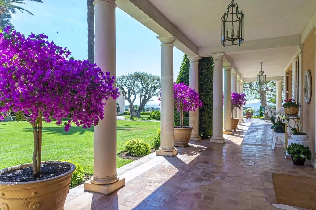 Property photo 3 of 18