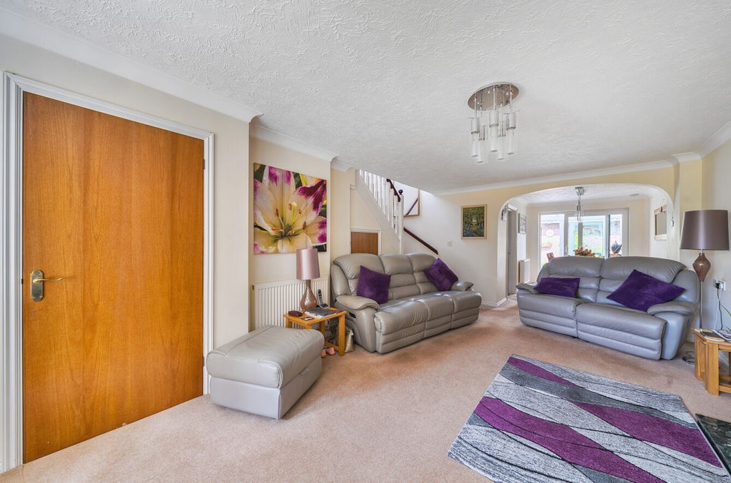 Property photo 3 of 15 1468585-11-6A1d65...