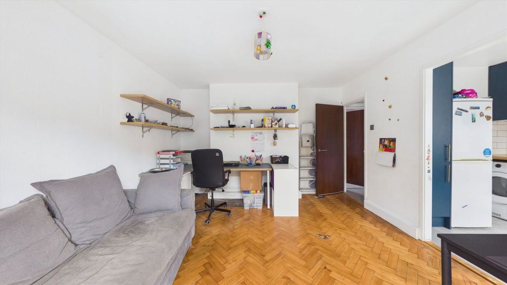 Property photo 2 of 7
