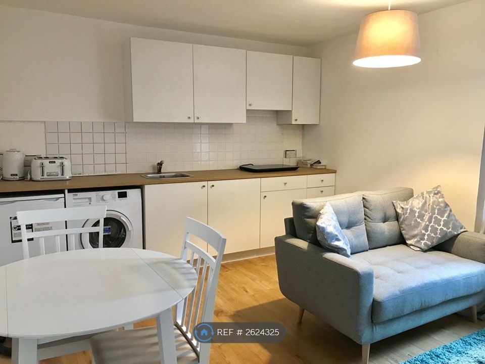 Property photo 1 of 3