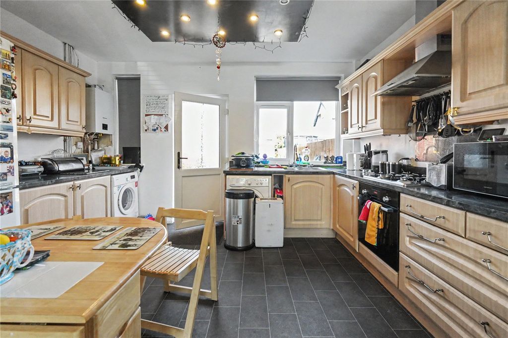 Property photo 2 of 12 Picture No. 03
