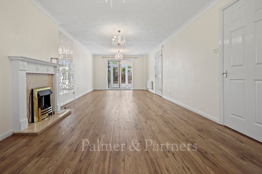 Property photo 2 of 18 Picture No. 03