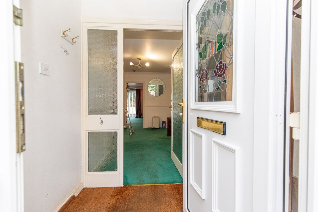 Property photo 2 of 38