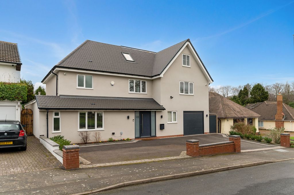 Property photo 1 of 40