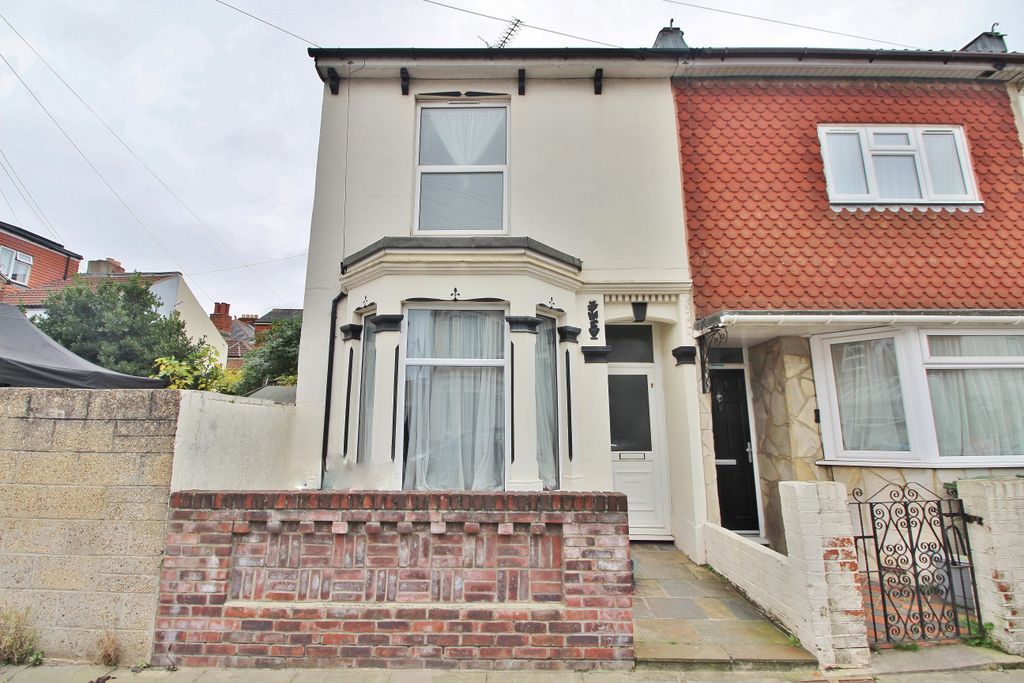 Property photo 1 of 12