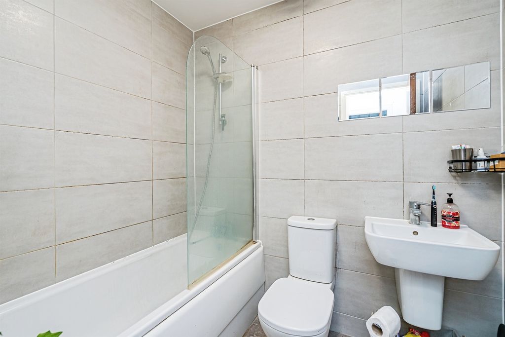 Additional image 15 of 1 bed flat for saleWaterfront West, Brierley Hill DY5