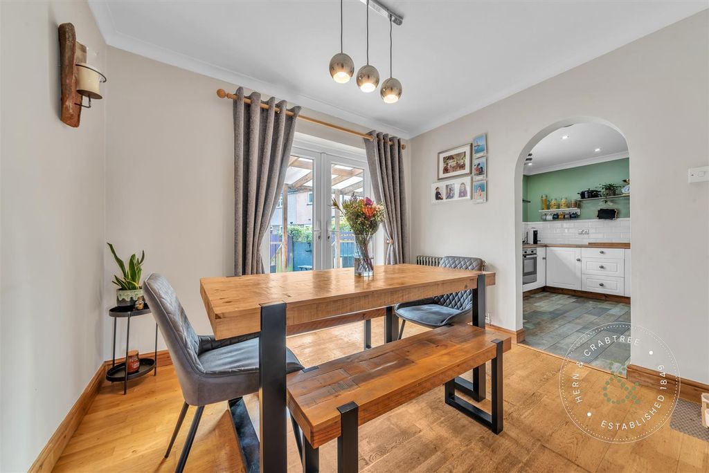 Property photo 3 of 39 Western-Drive-24.Jpg