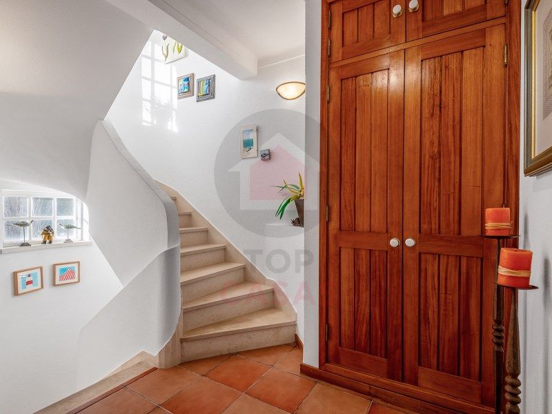 Property photo 3 of 38