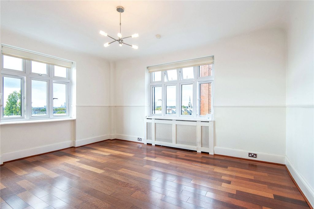 Property photo 2 of 20 Picture No. 35