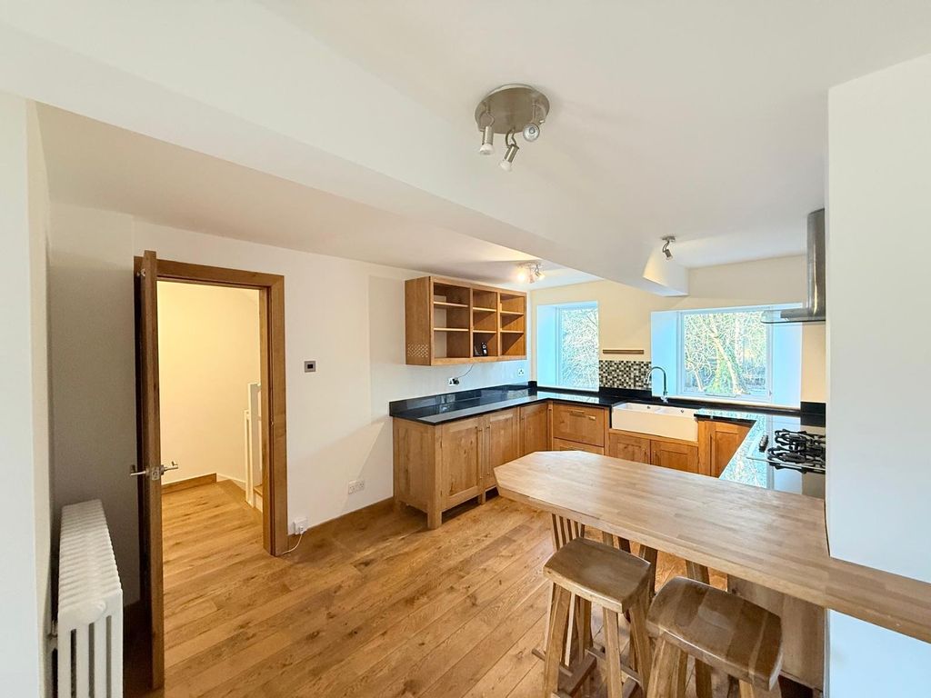 Property photo 3 of 30 Picture No. 02