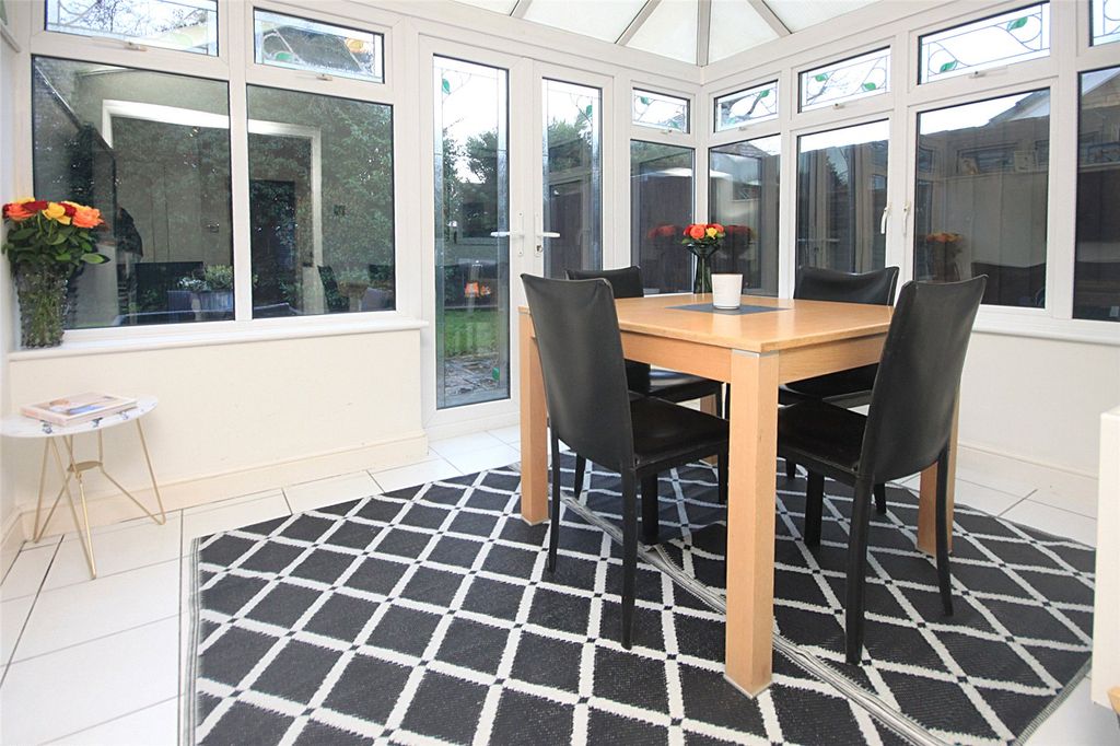 Property photo 3 of 16 Conservatory