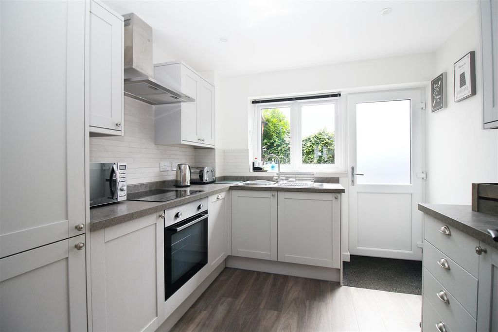 Property photo 2 of 15 2