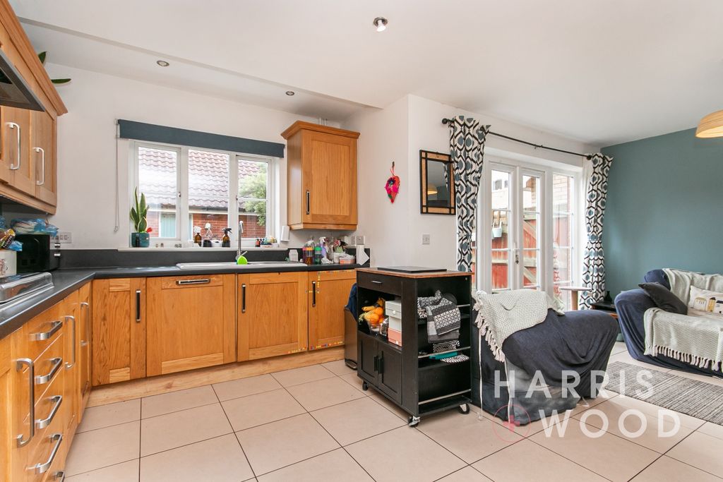 Property photo 2 of 20 4300892
