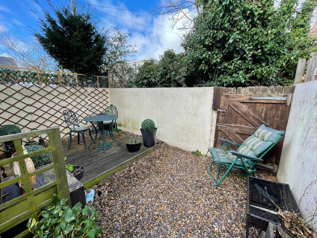 Property photo 3 of 7