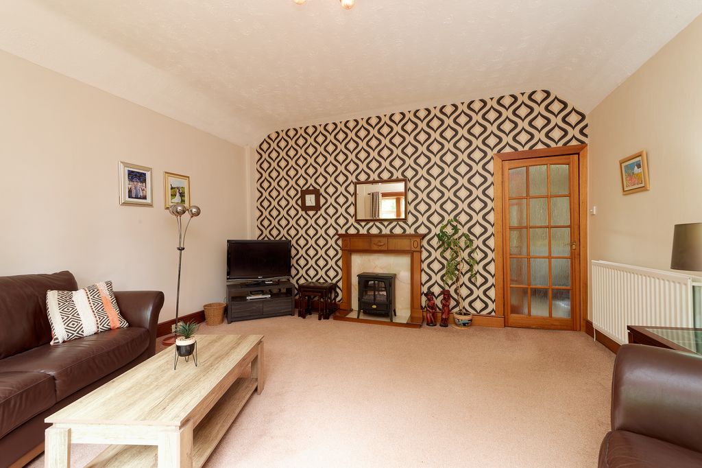 Property photo 2 of 13 Property Image 3