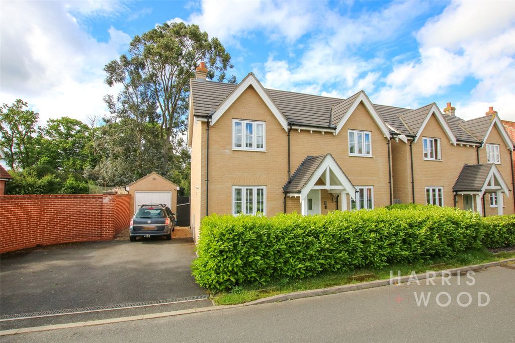 Property photo 1 of 37 Picture No. 05