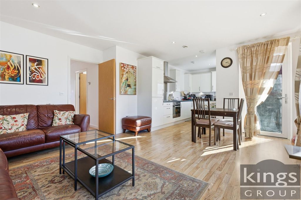 Property photo 2 of 14 Img_7049.Jpg