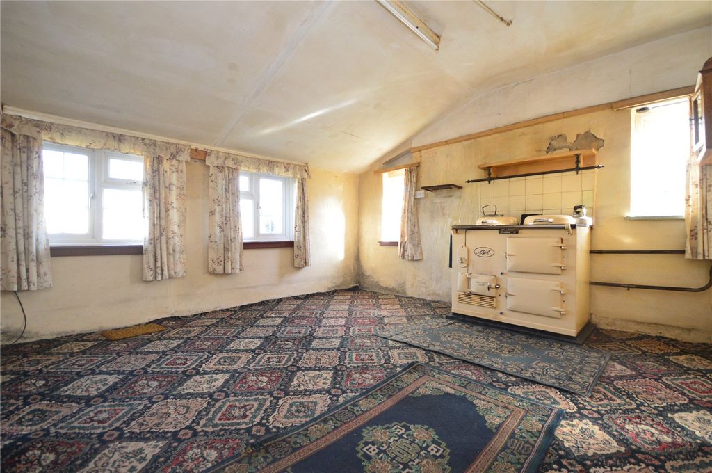 Property photo 3 of 17 Picture No. 04