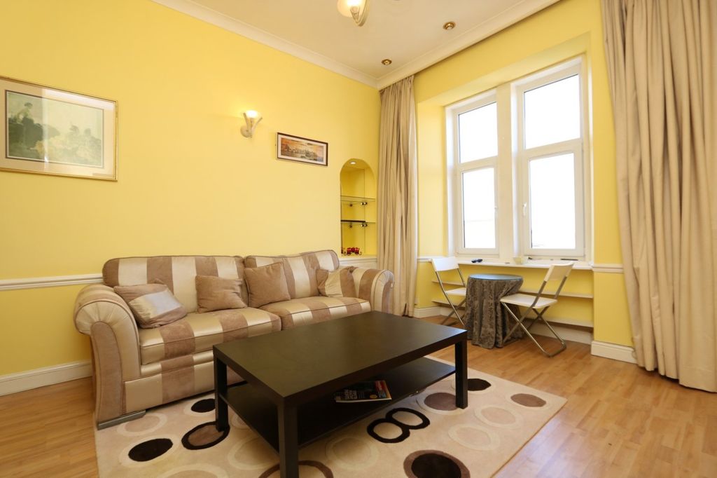 Property photo 3 of 12 Picture No. 04
