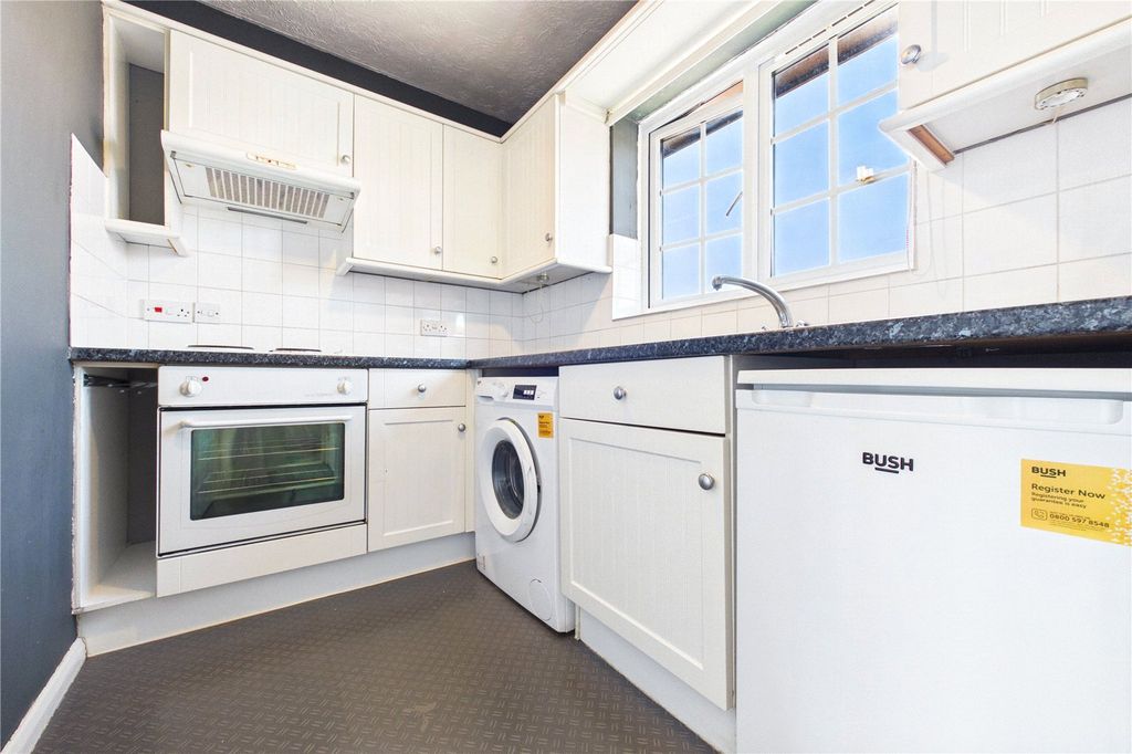 Property photo 3 of 8 Picture No. 29