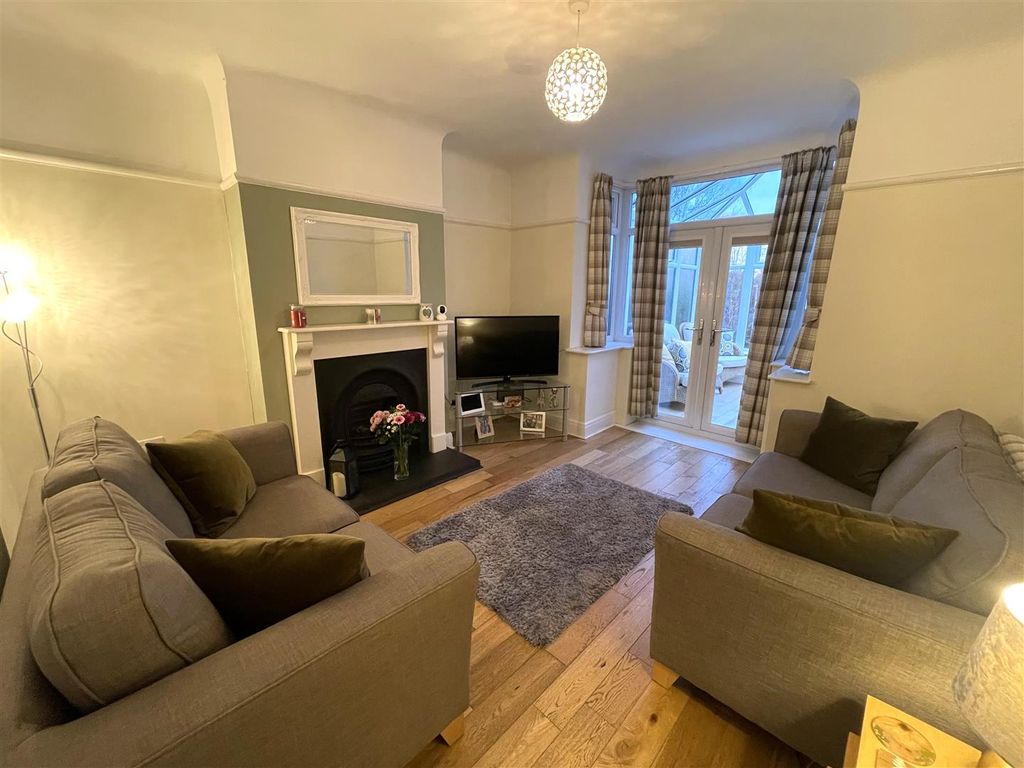 Property photo 3 of 18 Rear Lounge