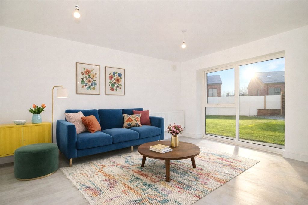 Property photo 2 of 17 Picture No. 77