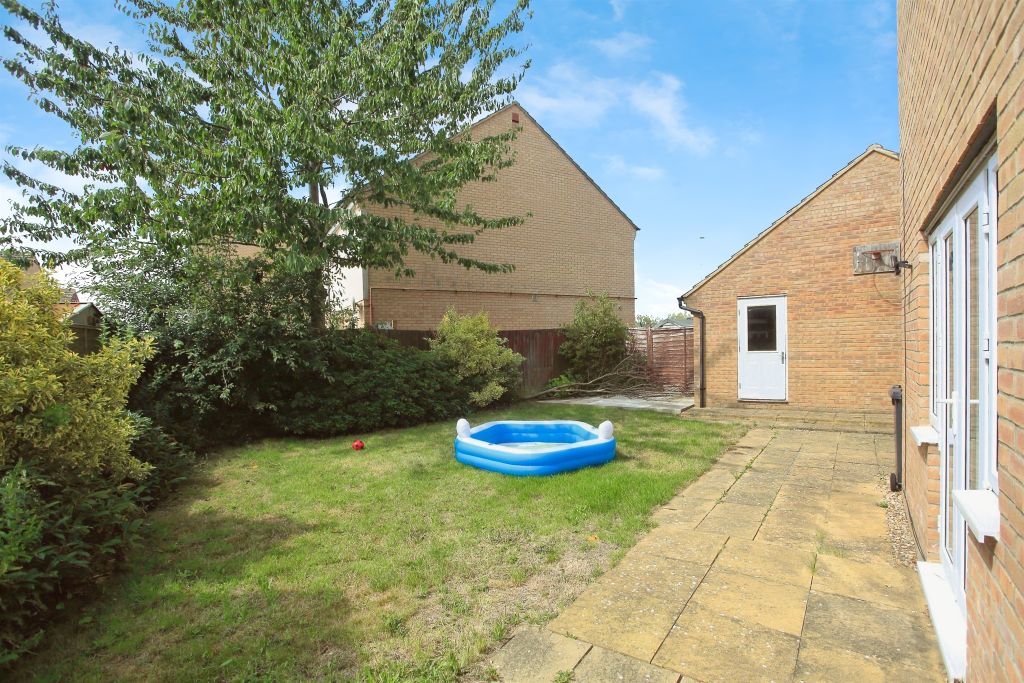 Property photo 3 of 18
