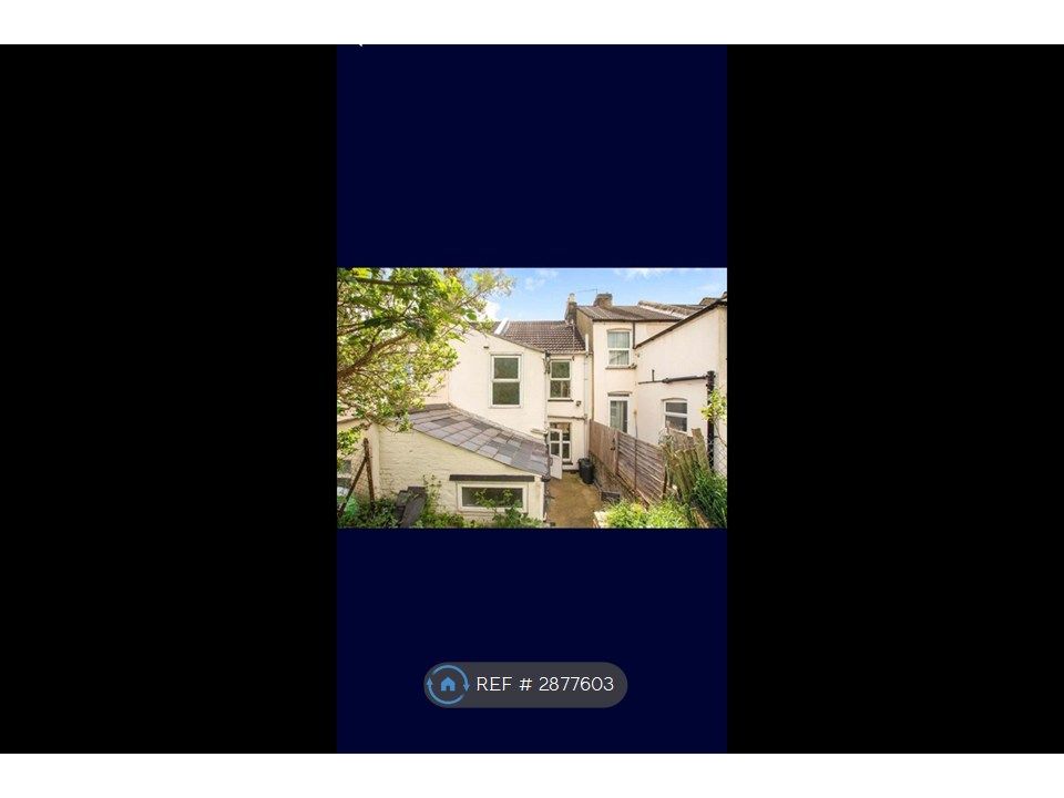 Property photo 2 of 8 Back Garden