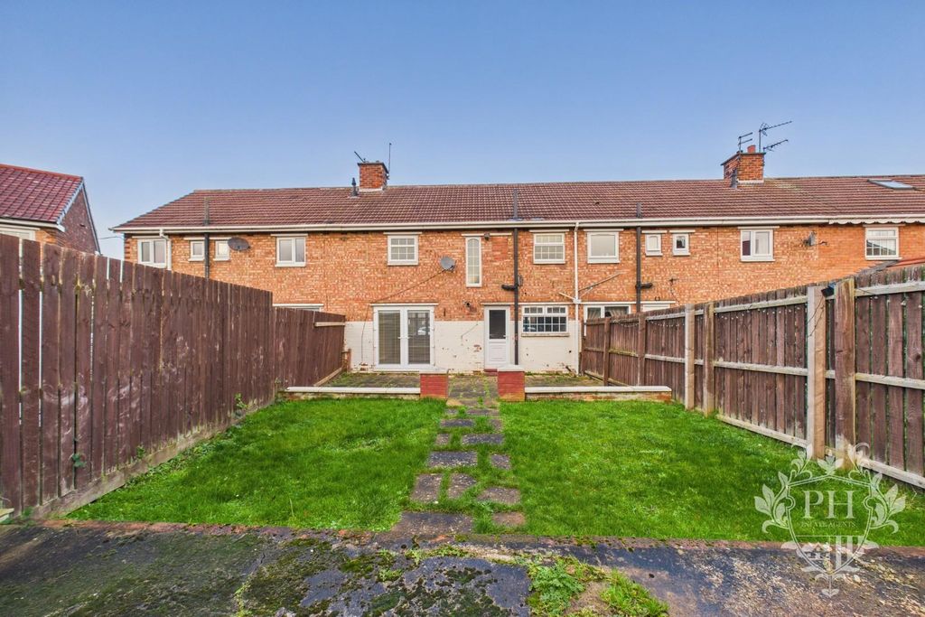 Property photo 2 of 13 Cam02002G0-Pr0227-Still014.Jpg