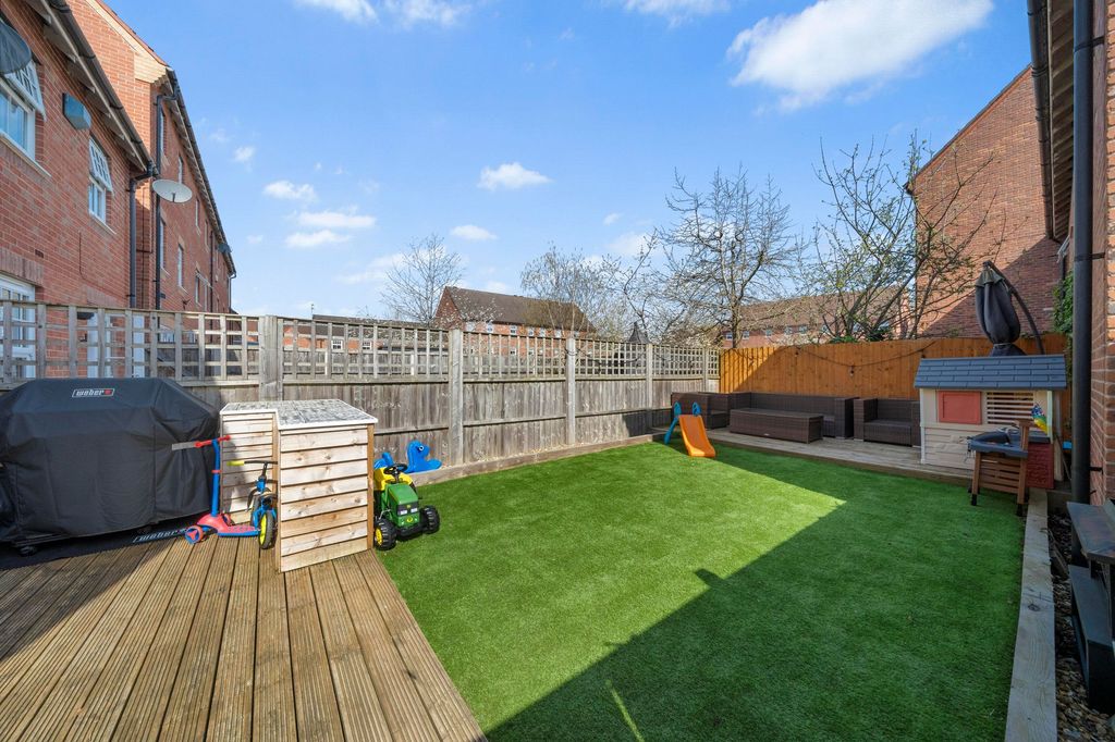 Property photo 3 of 22