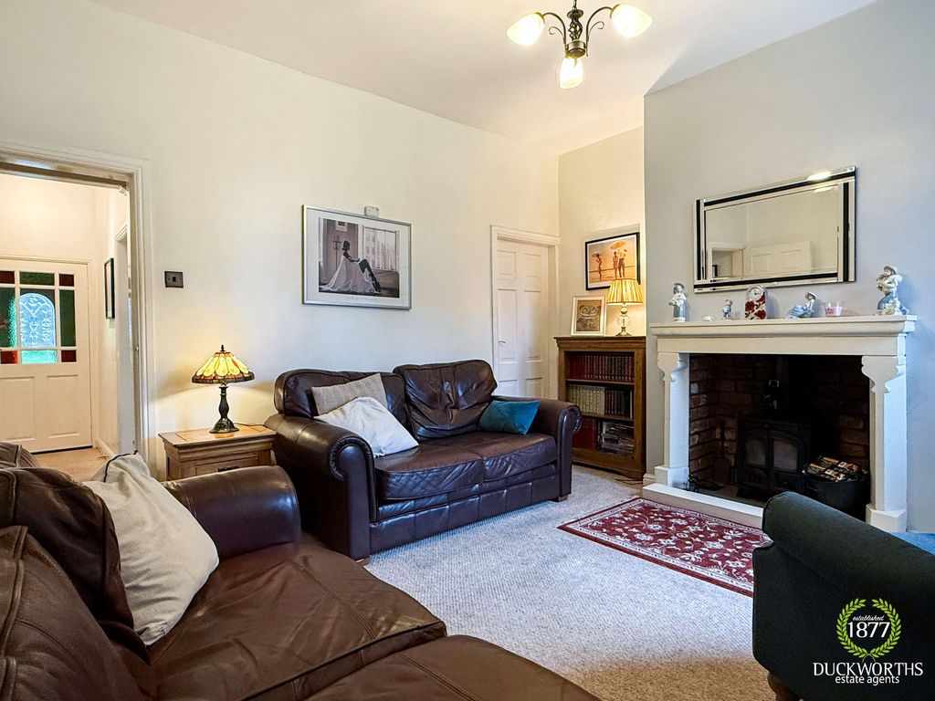 Property photo 2 of 22