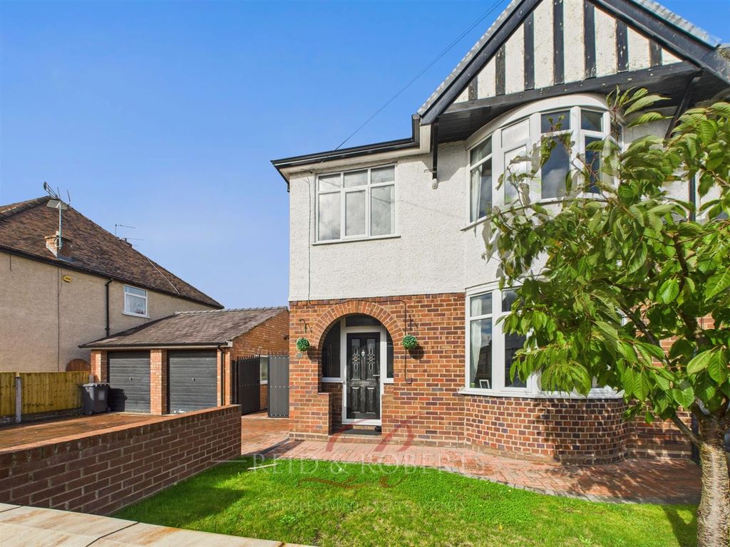 Property photo 2 of 22 Cam03999G0-Pr0196-Still043.Jpg