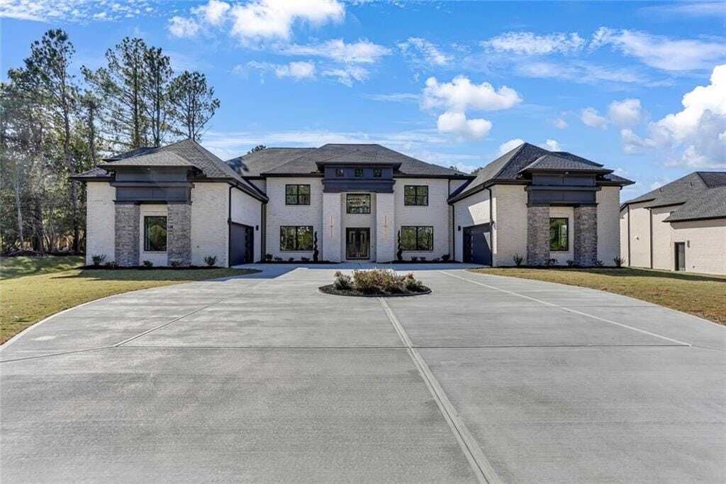 Property photo 1 of 31