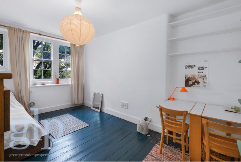 Property photo 1 of 8 2724400