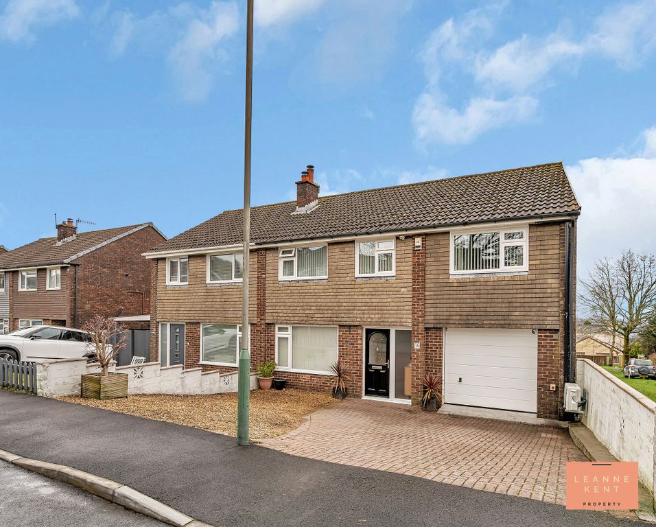 Property photo 1 of 42