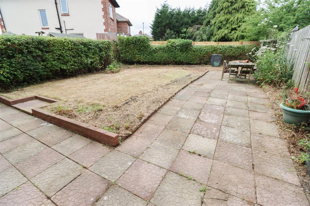 Property photo 3 of 4 Garden