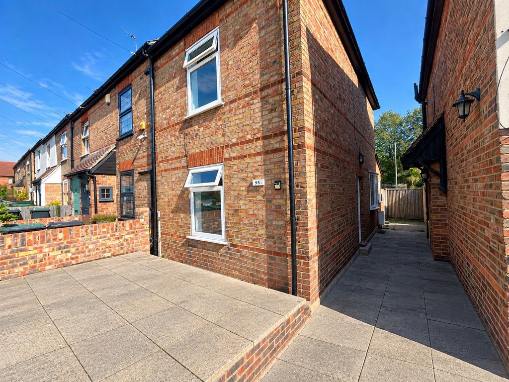 Property photo 1 of 7 West View External