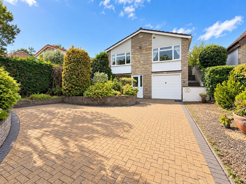 Property photo 1 of 18