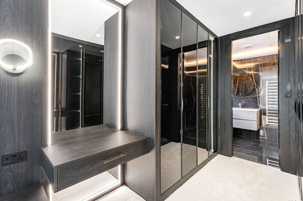 Additional image 27 of 5 bed detached house for salePipers Green Lane, Edgware HA8