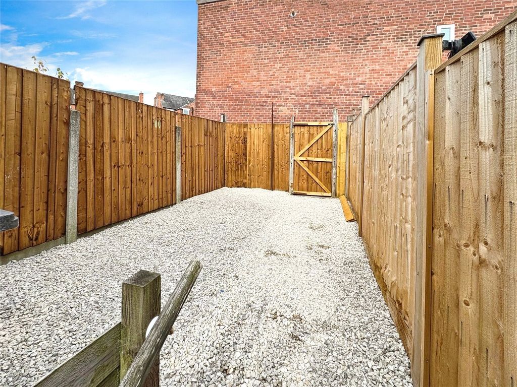 Property photo 3 of 10 Rear