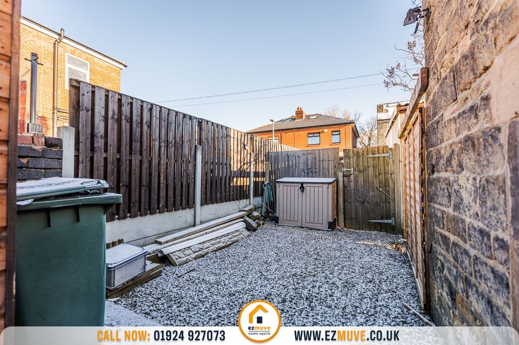Additional image 23 of 3 bed semi-detached house for saleThorncliffe Road, Batley WF17