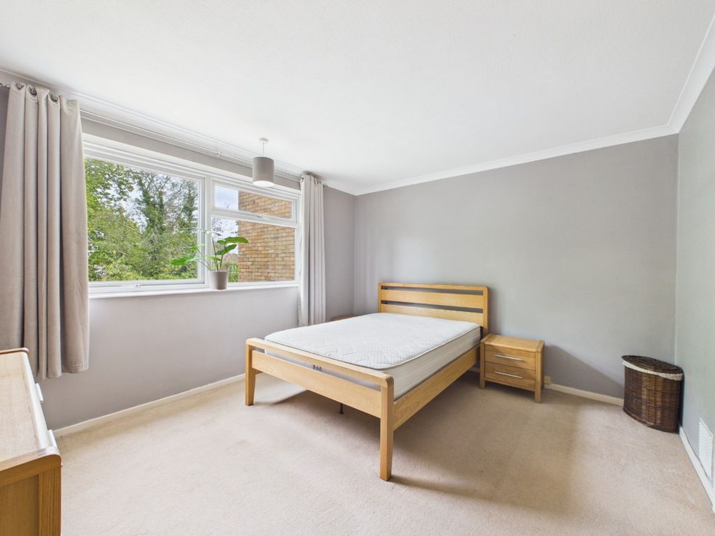 Property photo 3 of 6 5172013