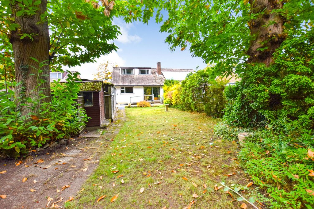 Property photo 1 of 17 Picture No. 23