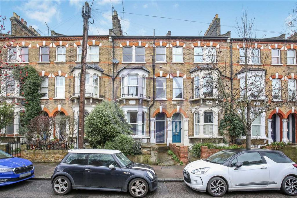 Property photo 2 of 14